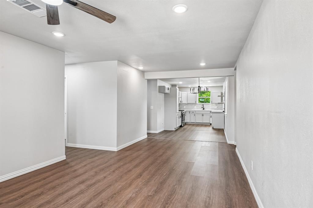 404 New Hope Street Property Photo 12