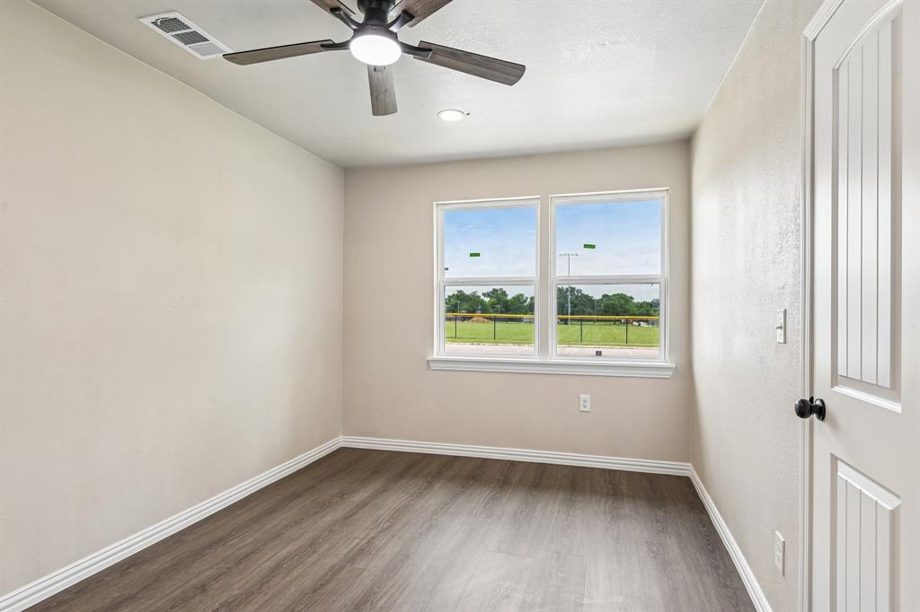 404 New Hope Street Property Photo 27