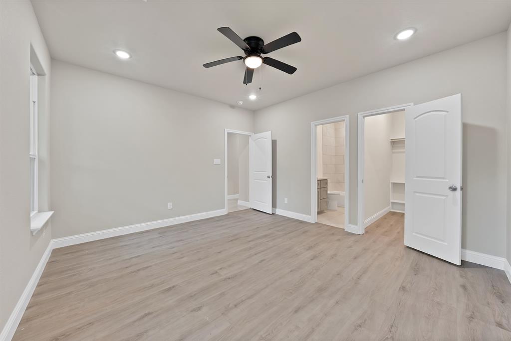 1112 Trinity Street Property Photo 14