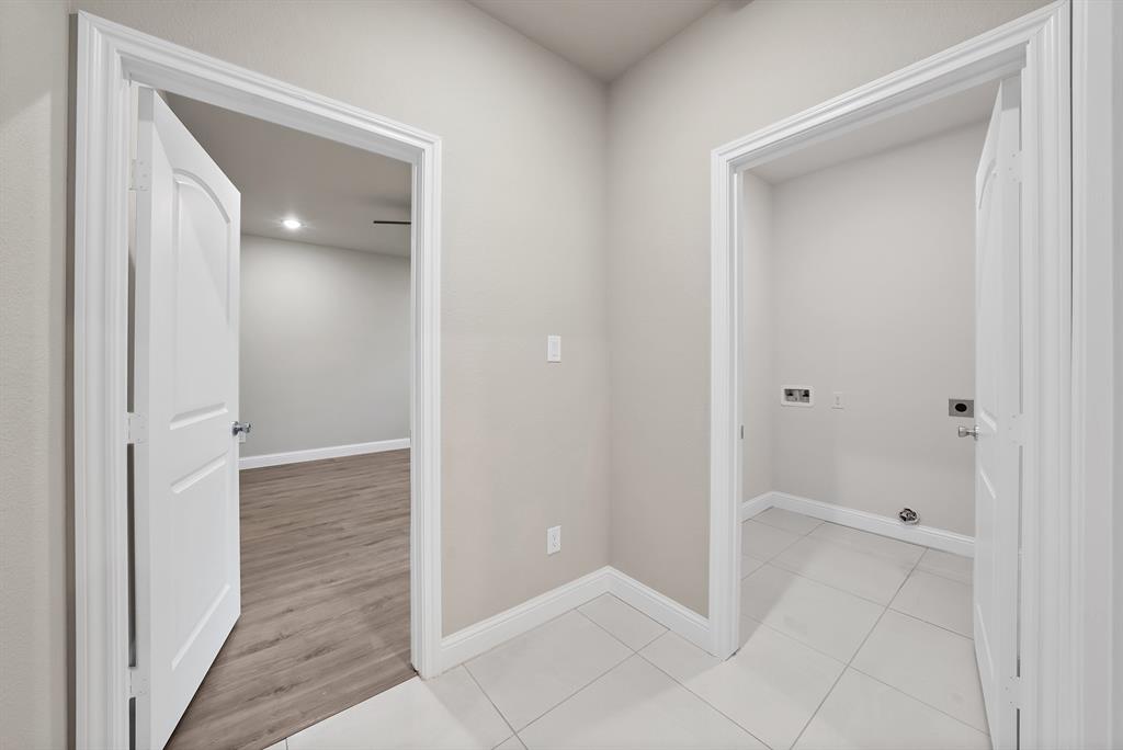 1112 Trinity Street Property Photo 18