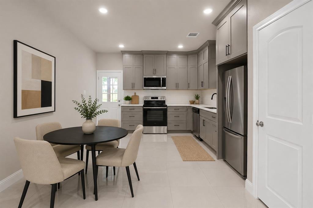 1112 Trinity Street Property Photo 40