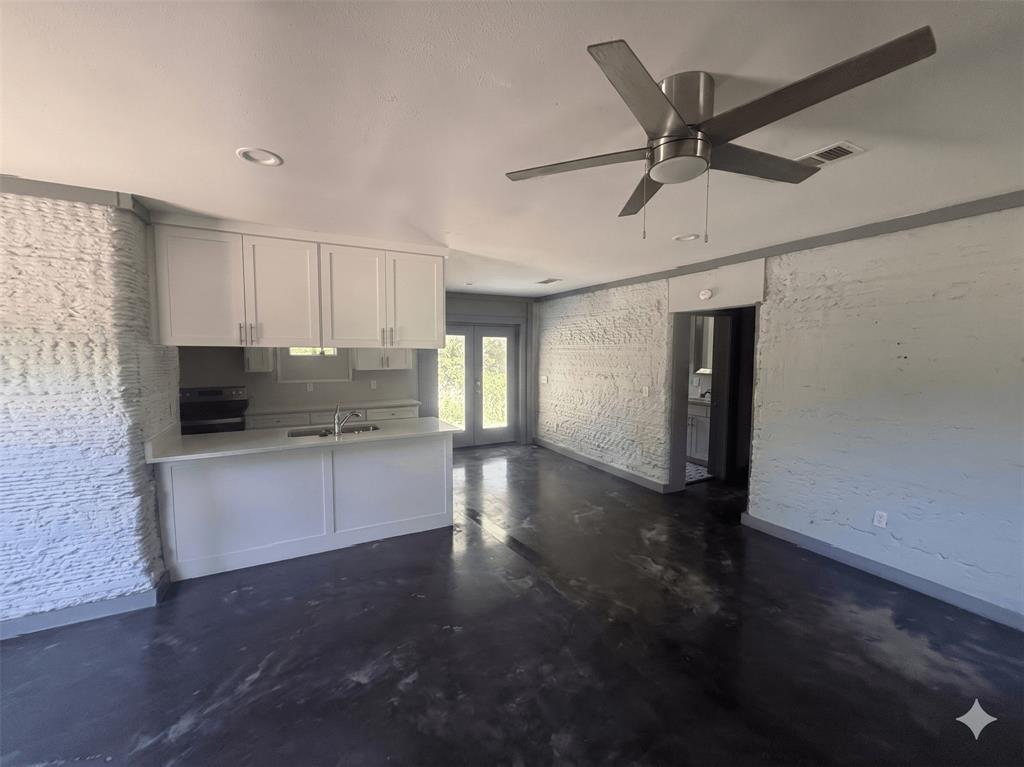 7148 Valleyview Drive Property Photo 6
