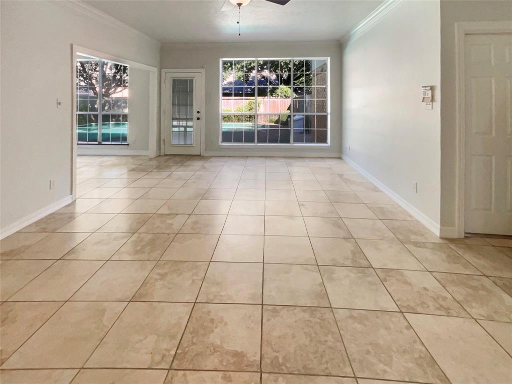 6804 Savannah Lane Property Photo 3