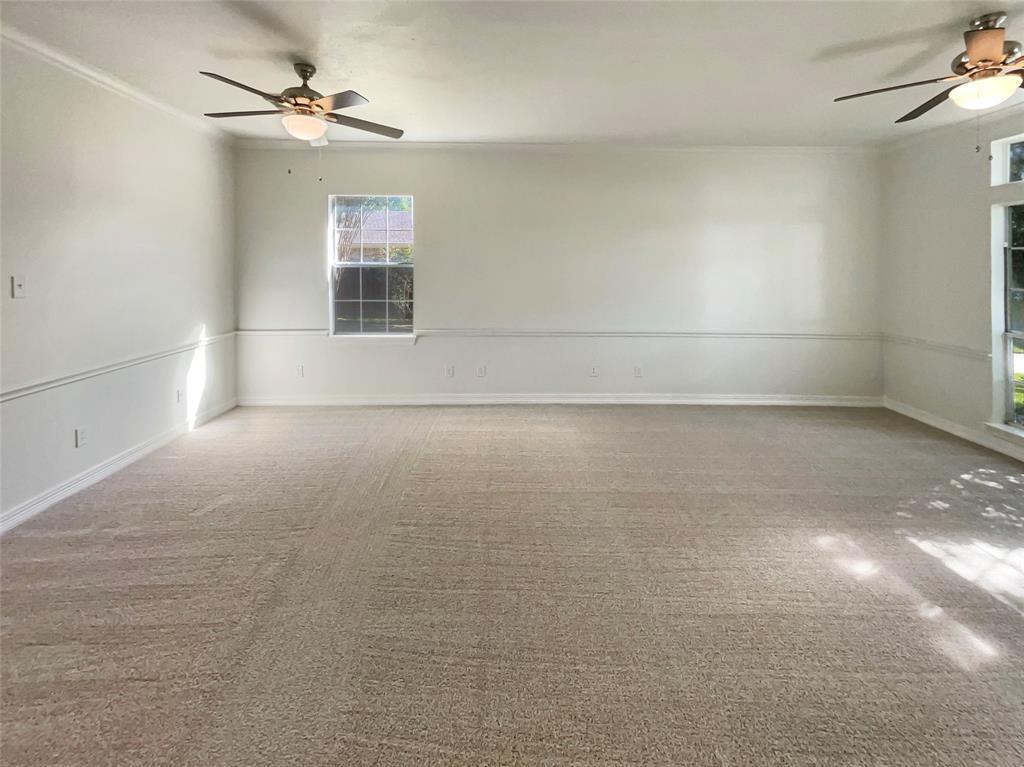 6804 Savannah Lane Property Photo 10
