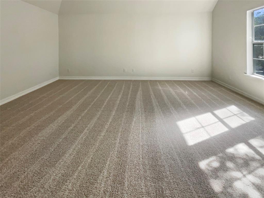 6804 Savannah Lane Property Photo 11