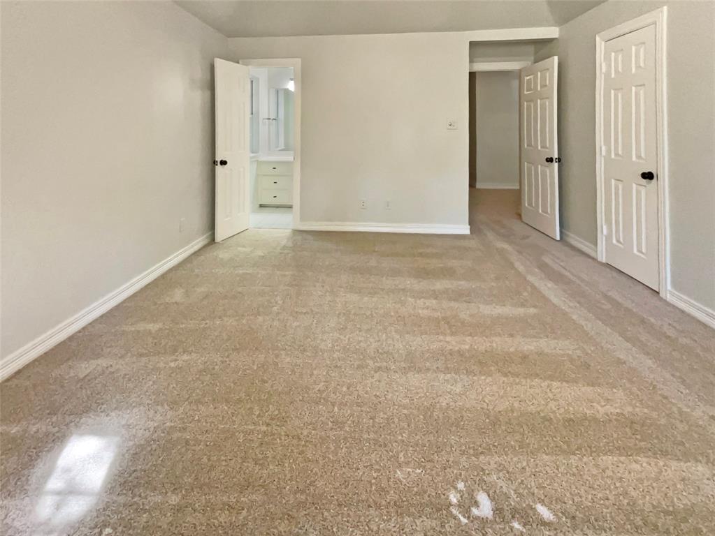 6804 Savannah Lane Property Photo 12