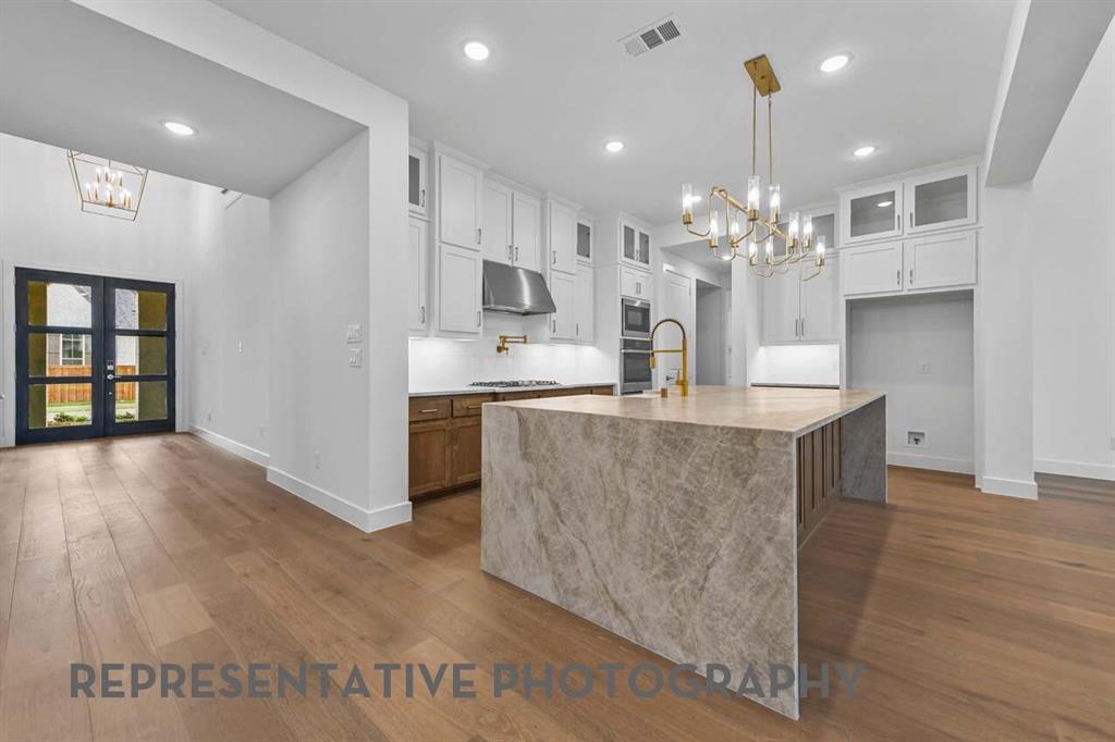4120 Meander Way Property Photo 2