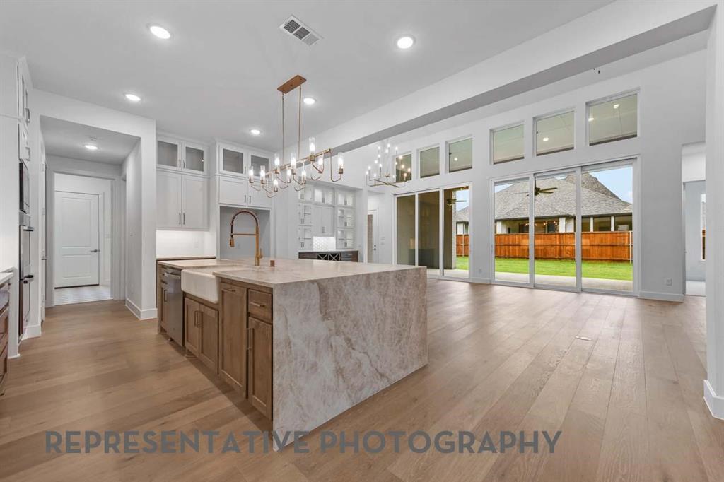 4120 Meander Way Property Photo 3