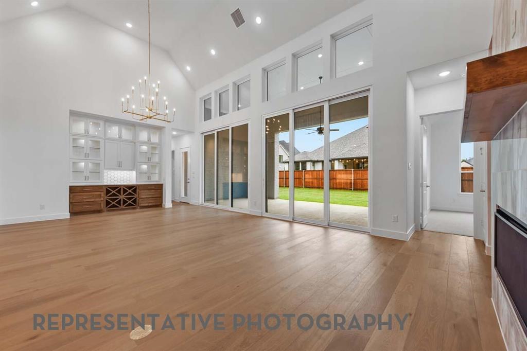 4120 Meander Way Property Photo 7
