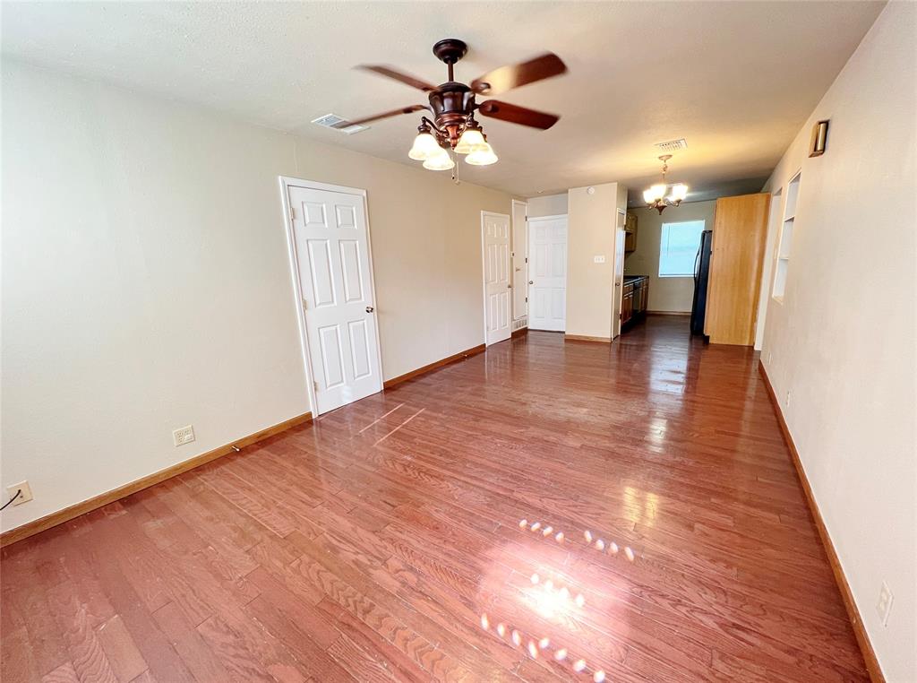 3909 Atlas Drive Property Photo 2