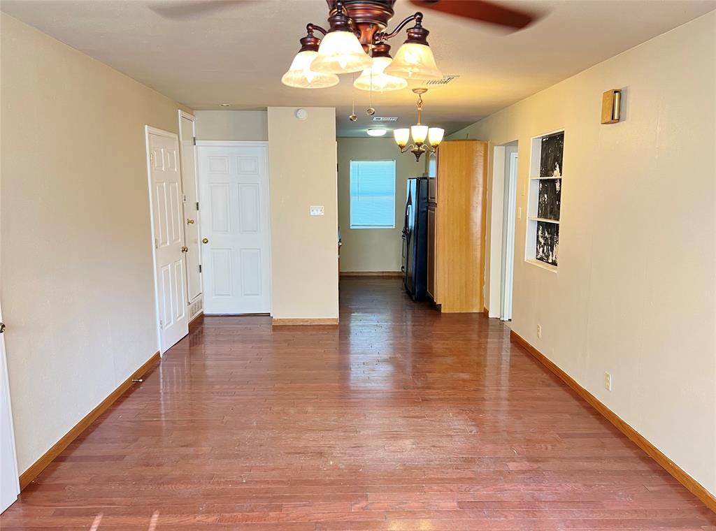 3909 Atlas Drive Property Photo 3
