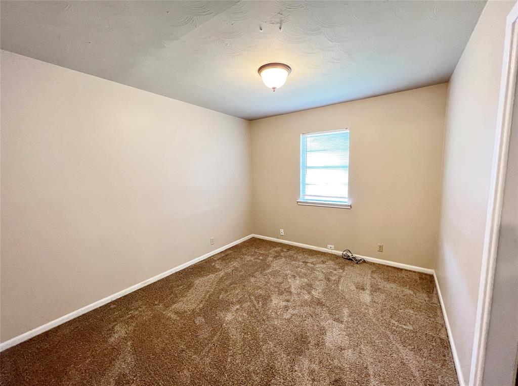3909 Atlas Drive Property Photo 7