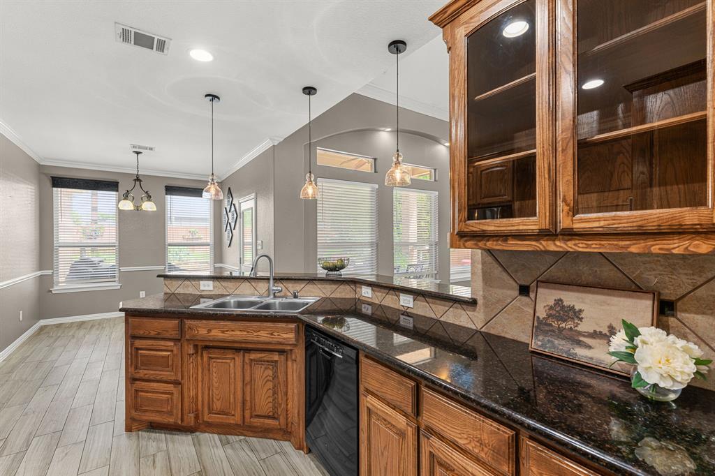 5540 Plata Lane Property Photo 14
