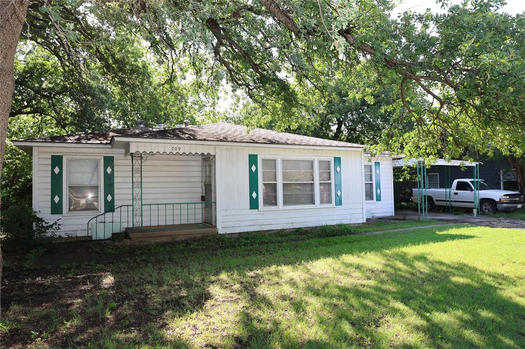 709 Mulkey Lane Property Photo 3