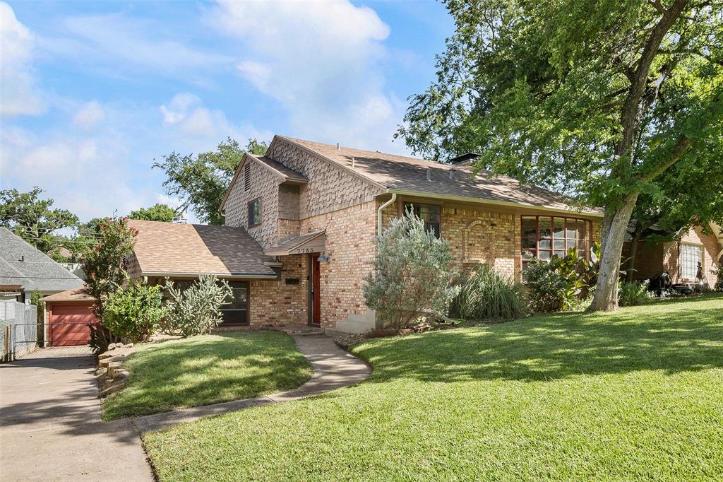 7735 Deer Trail Drive Property Photo 1