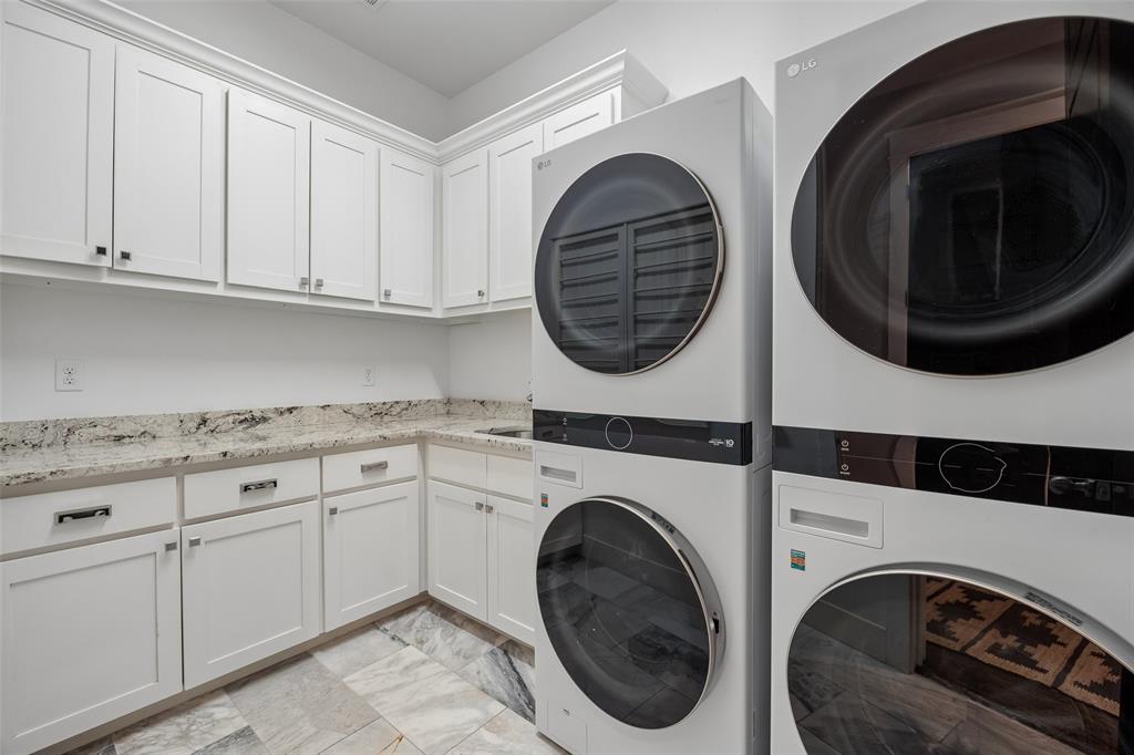 107 Brazos Court Property Photo 15