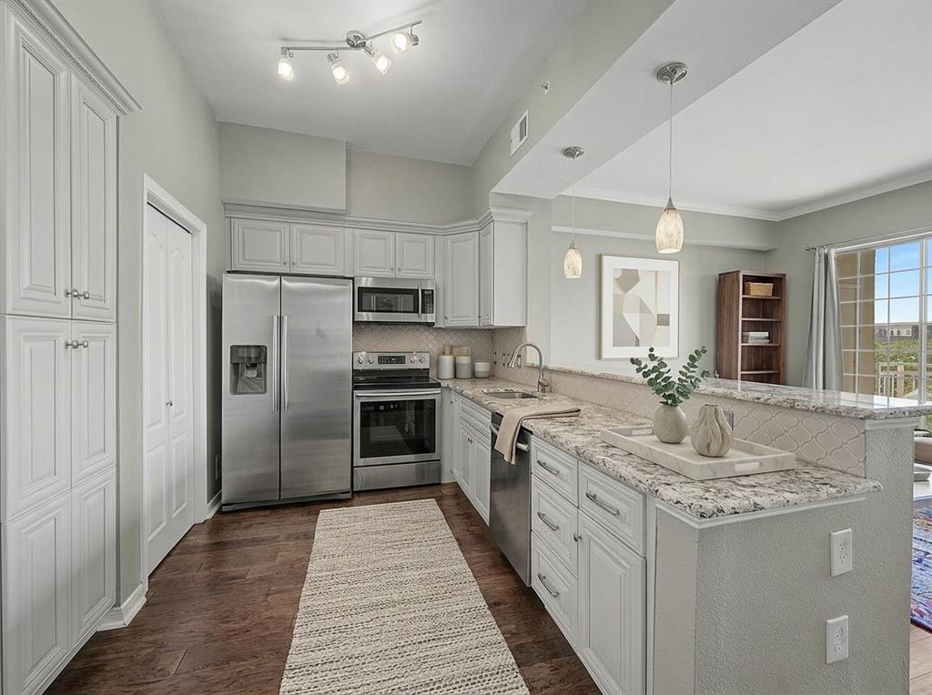 3225 Turtle Creek Boulevard 632 Property Photo 2