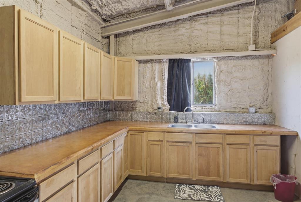 500 County Road 1300 Property Photo 13