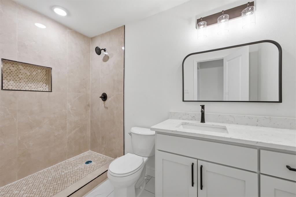 1004 E Georgian Road Property Photo 18