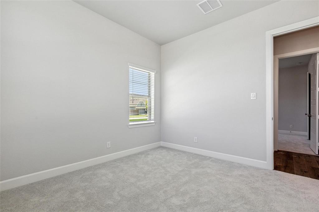 2813 Trinity Ridge Street Property Photo 15