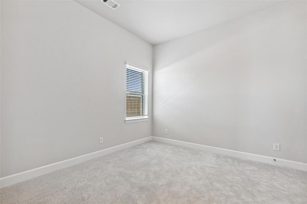 2813 Trinity Ridge Street Property Photo 17