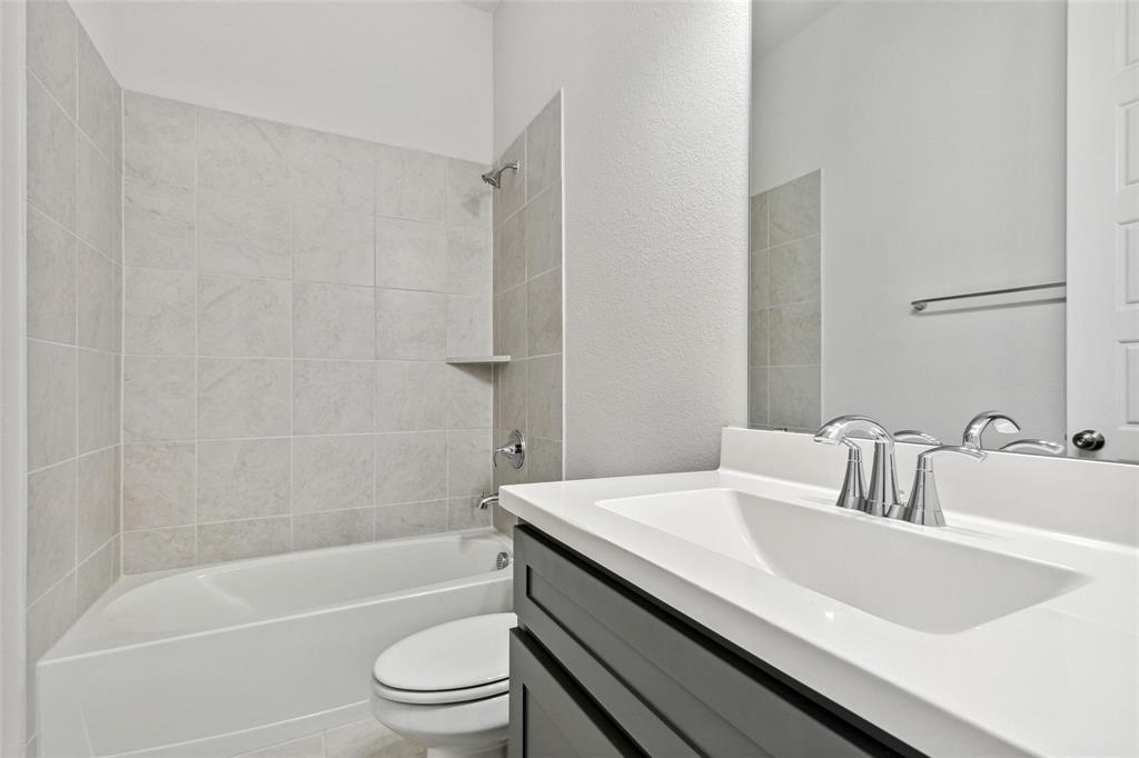 2813 Trinity Ridge Street Property Photo 21