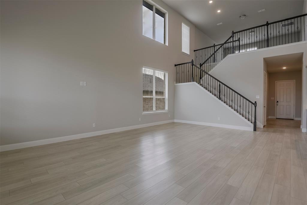 424 Burrow Drive Property Photo 9