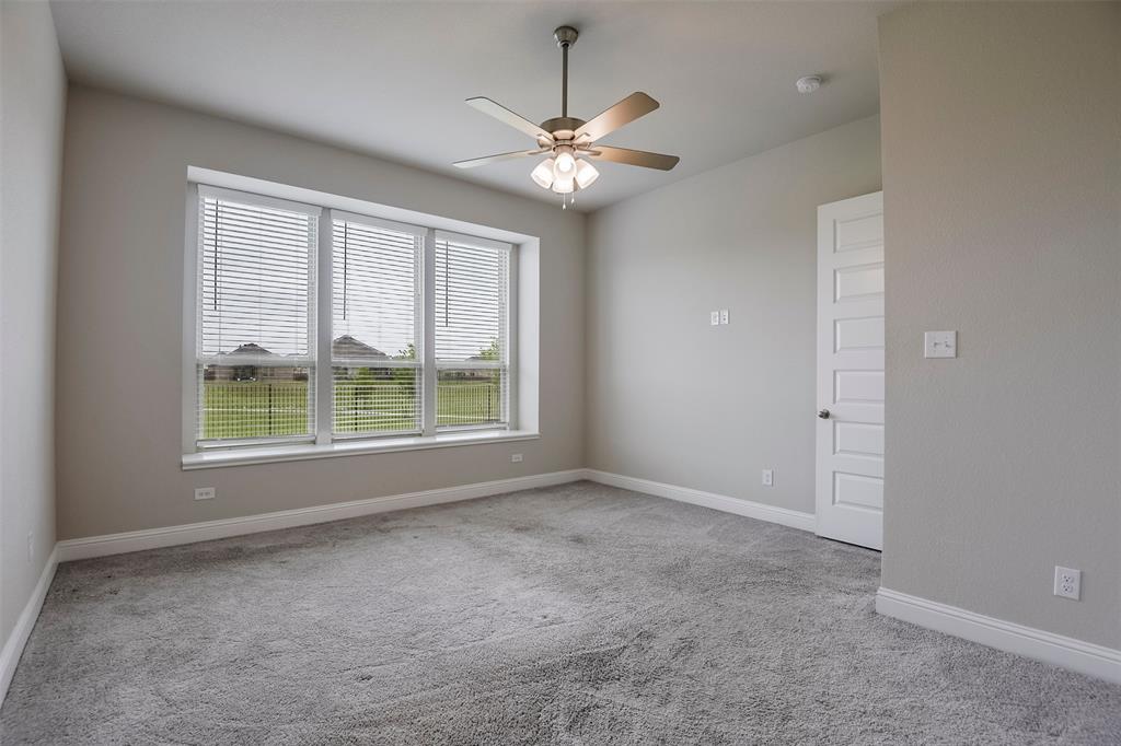424 Burrow Drive Property Photo 12