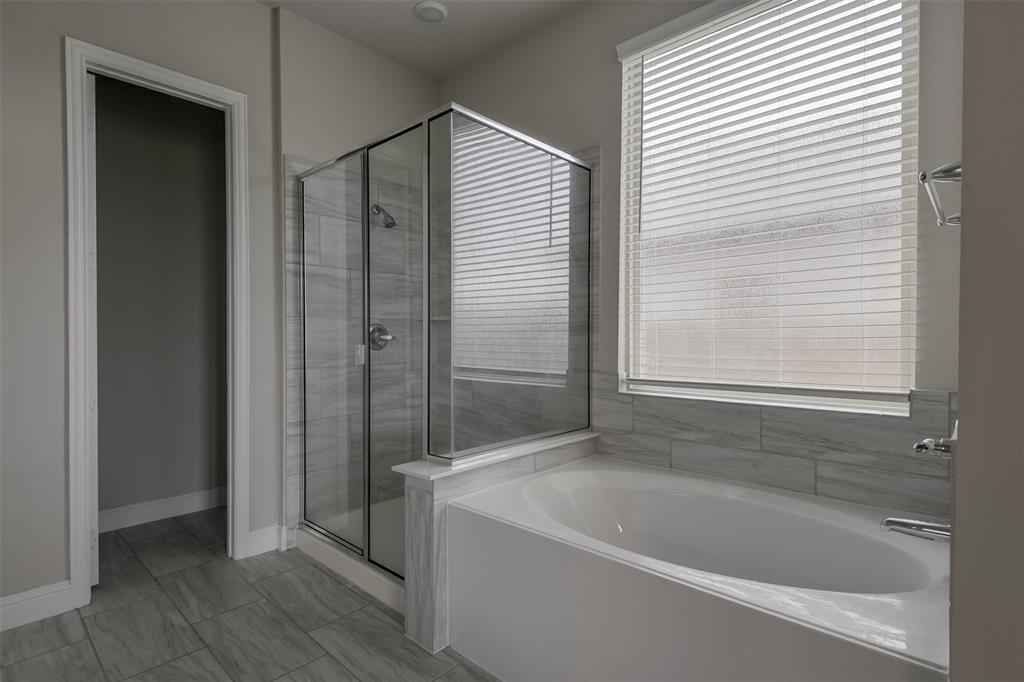 424 Burrow Drive Property Photo 13