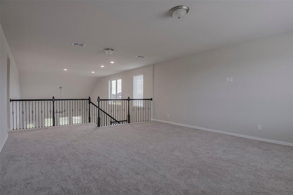 424 Burrow Drive Property Photo 16