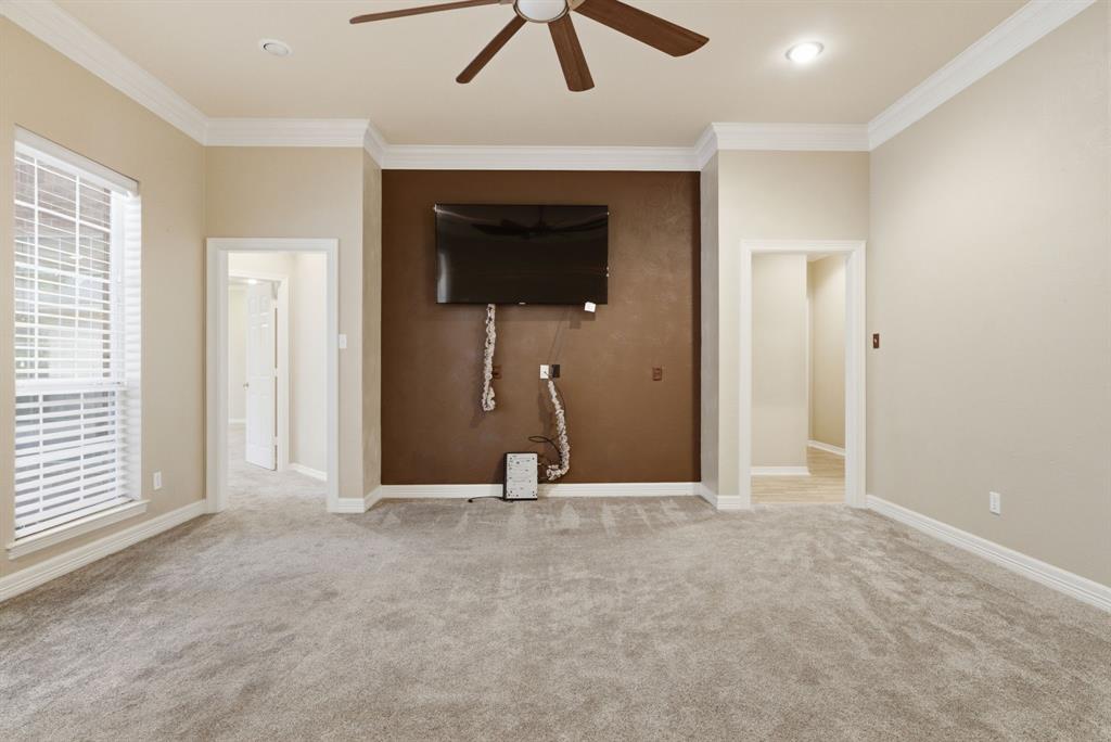 4117 Hollow Oak Circle Property Photo 3