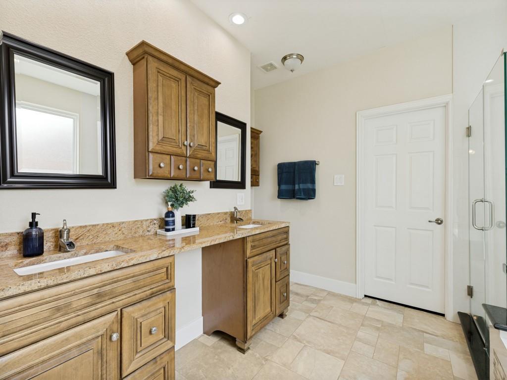 2005 Saint Pierre Drive Property Photo 15