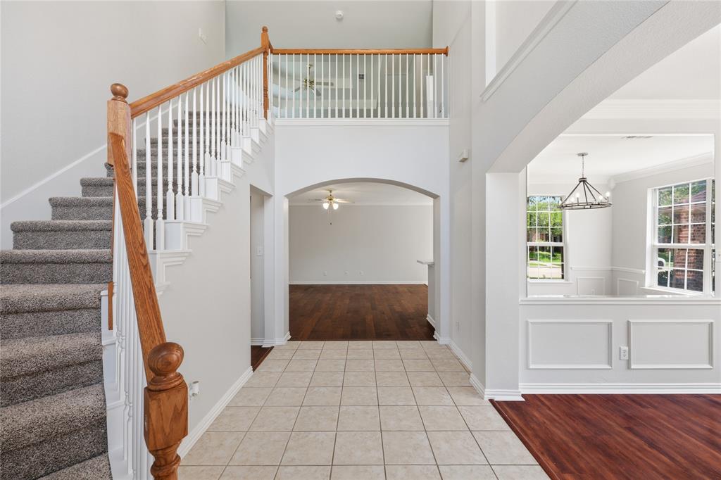 3649 Lincoln Drive Property Photo 2