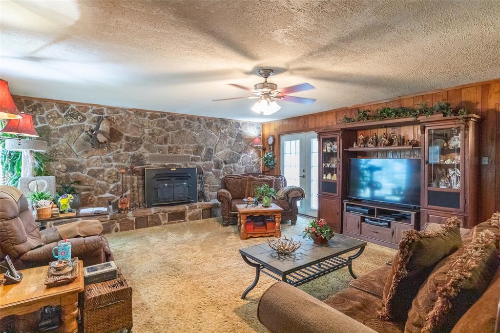 300 Fm 126 Property Photo 4