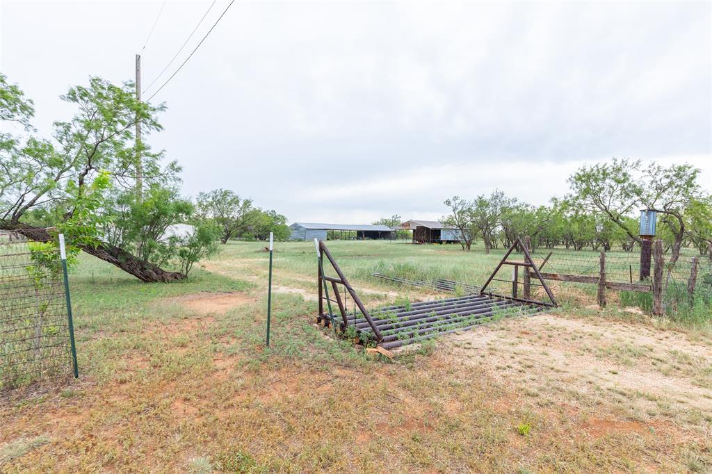 300 Fm 126 Property Photo 38