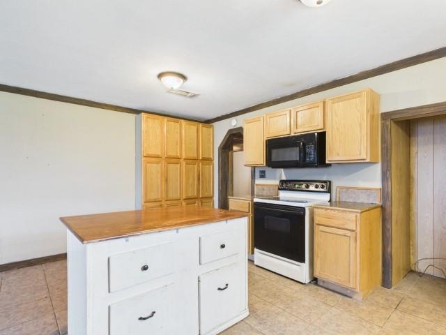 29118 N State Highway 19 Property Photo 6