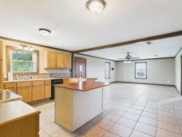 29118 N State Highway 19 Property Photo 8