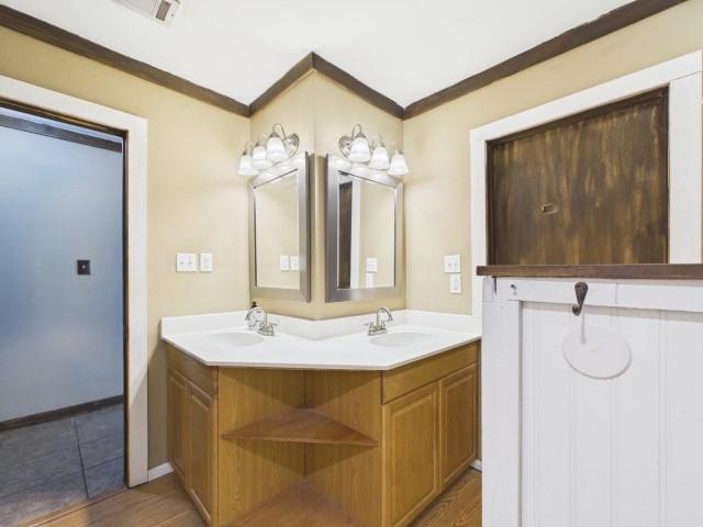 29118 N State Highway 19 Property Photo 13