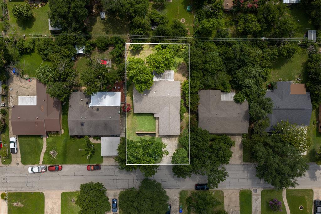 1324 Melrose Drive Property Photo 2