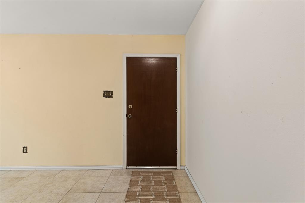 1324 Melrose Drive Property Photo 5