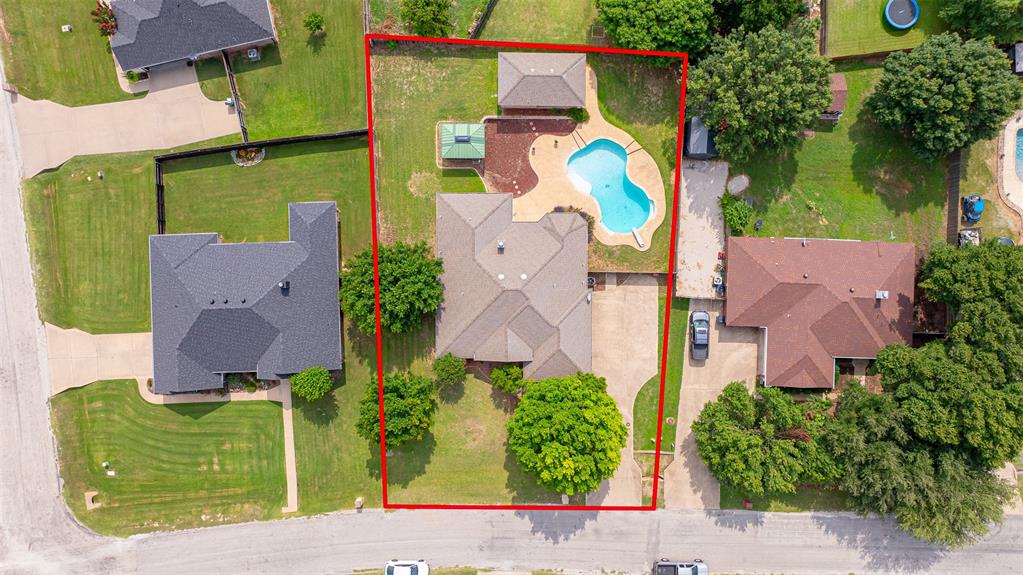 3202 Meandering Way Property Photo 2