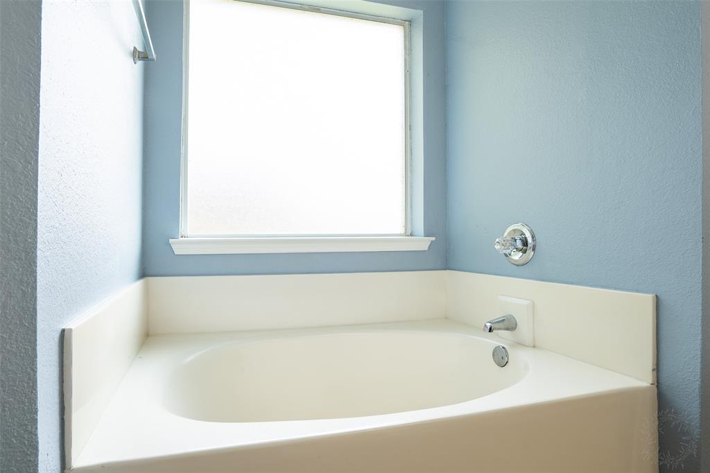 3202 Meandering Way Property Photo 22