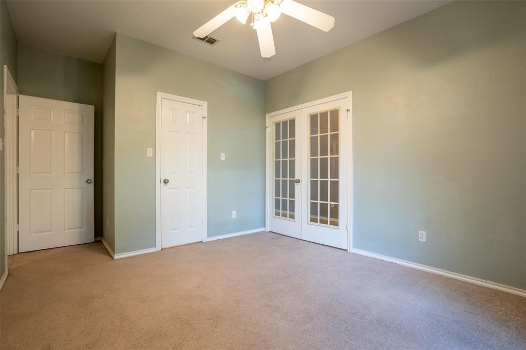 3202 Meandering Way Property Photo 25