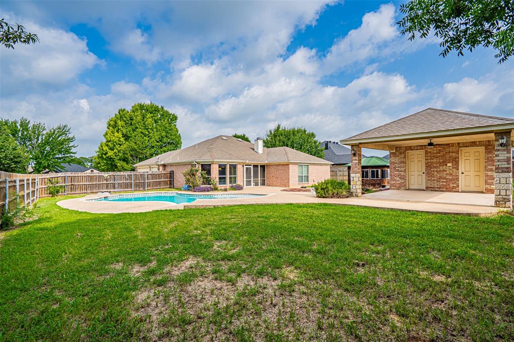 3202 Meandering Way Property Photo 33