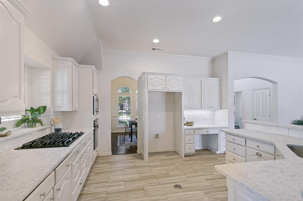 3320 Sedona Lane Property Photo 6