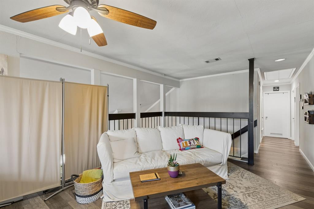 1802 Longmont Place Property Photo 14