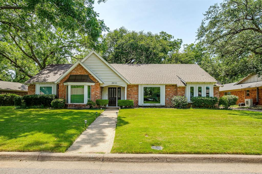 2910 Glasgow Drive Property Photo 1