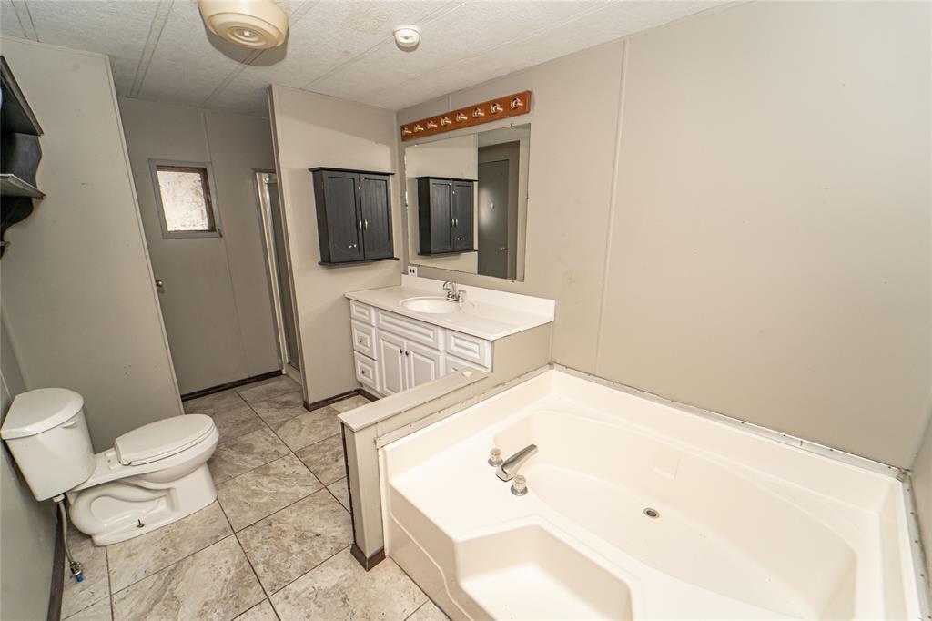 122 County Road 306 Property Photo 15