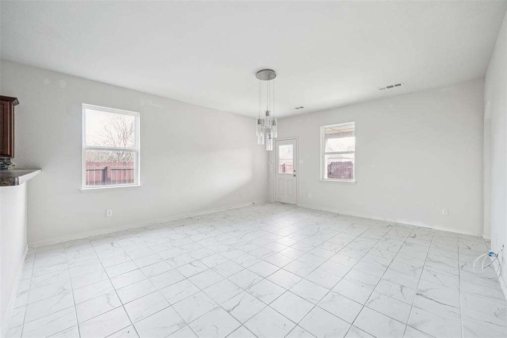1020 Walnut Ridge Drive Property Photo 5