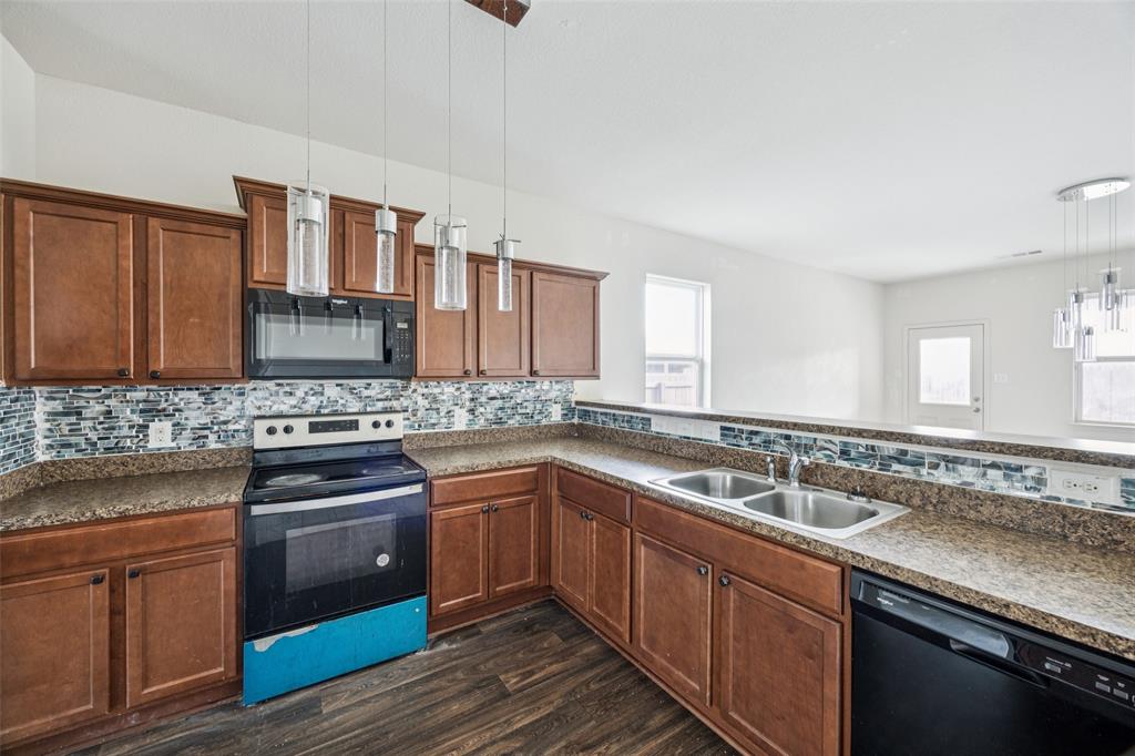 1020 Walnut Ridge Drive Property Photo 8